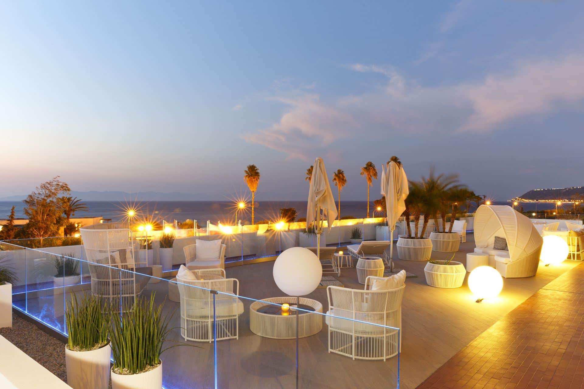 Champagne Bar Rhodes | Eclipse Champagne Bar in Olympic