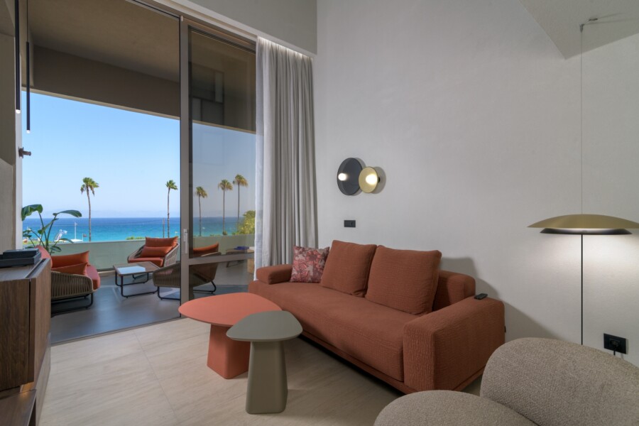 07-Maisonette-Front-Sea-View-open-plan-living-room