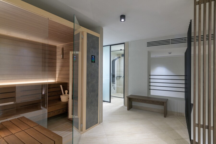 11-Maisonette-Front-Sea-View-in-room-sauna